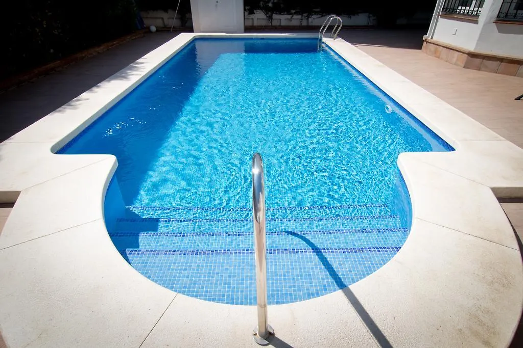 Villa In Center Fuengirola With Pool And Close Beach
