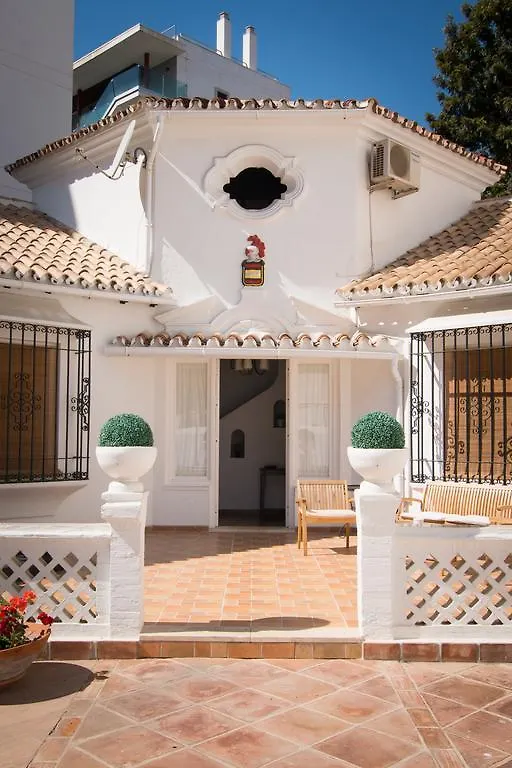 Villa In Center Fuengirola With Pool And Close Beach