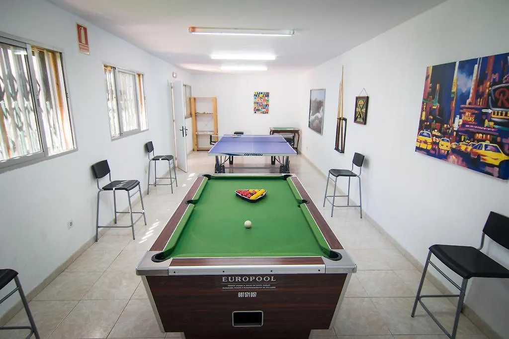Villa In Center Fuengirola With Pool And Close Beach