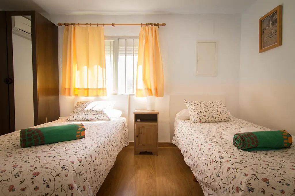 Villa In Center Fuengirola With Pool And Close Beach