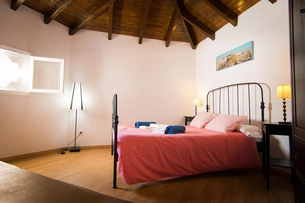 Villa In Center Fuengirola With Pool And Close Beach
